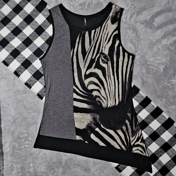 ❄️ S | Edista | Asymmetrical Zebra Color Block Tank Top - Picture 1 of 4